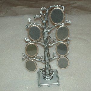 Very nice metal family tree picture holder